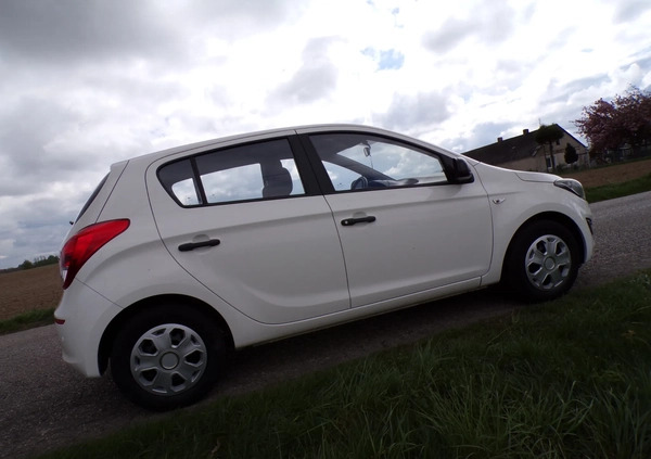 Hyundai i20 cena 25500 przebieg: 212000, rok produkcji 2013 z Wieliczka małe 191